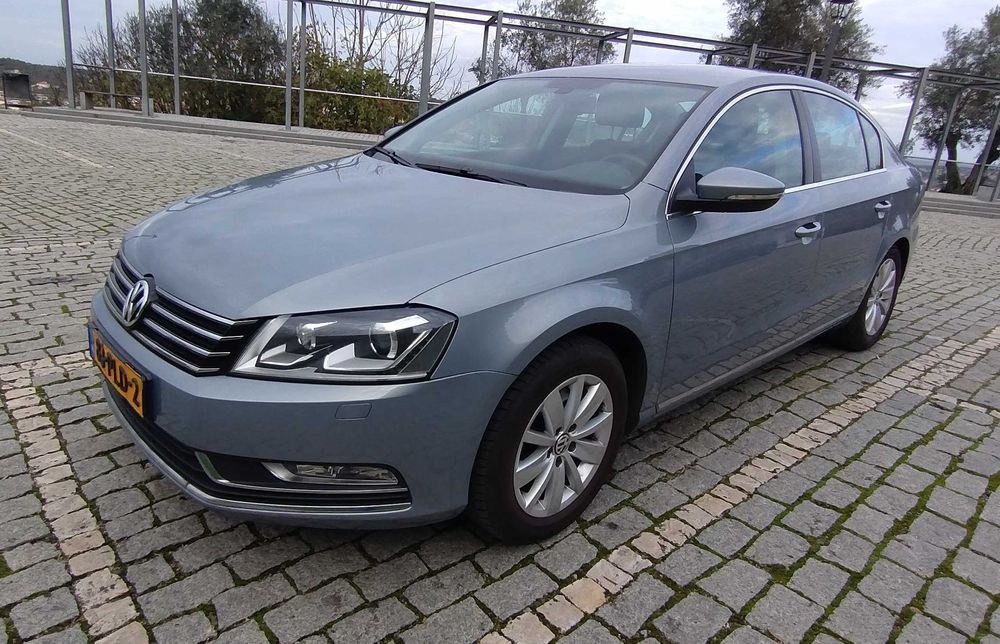 Volkswagen Passat 2011