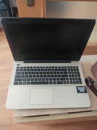 Laptop Asus R556L