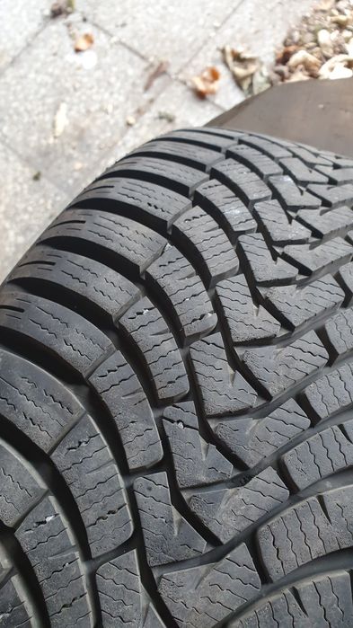 Opony Falken Eurowinter Hs01 245/45R19