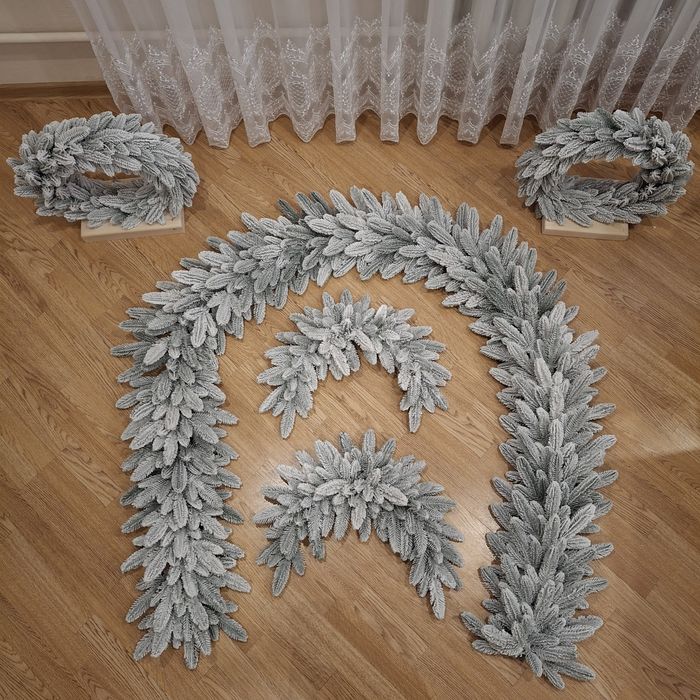 Новорічний декор. Гірлянда з литих гілок