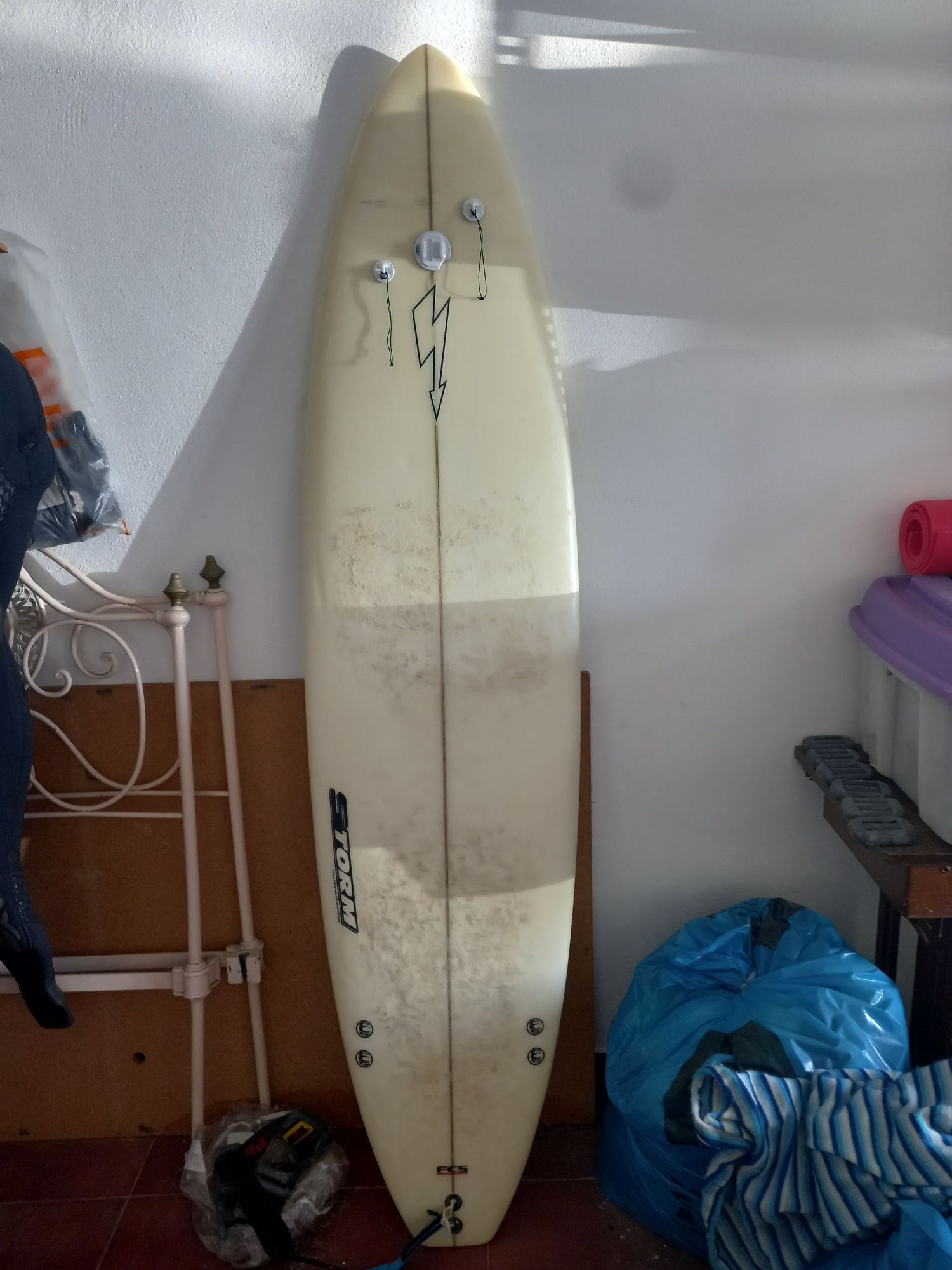 Prancha de surf 6'8 pouco usada