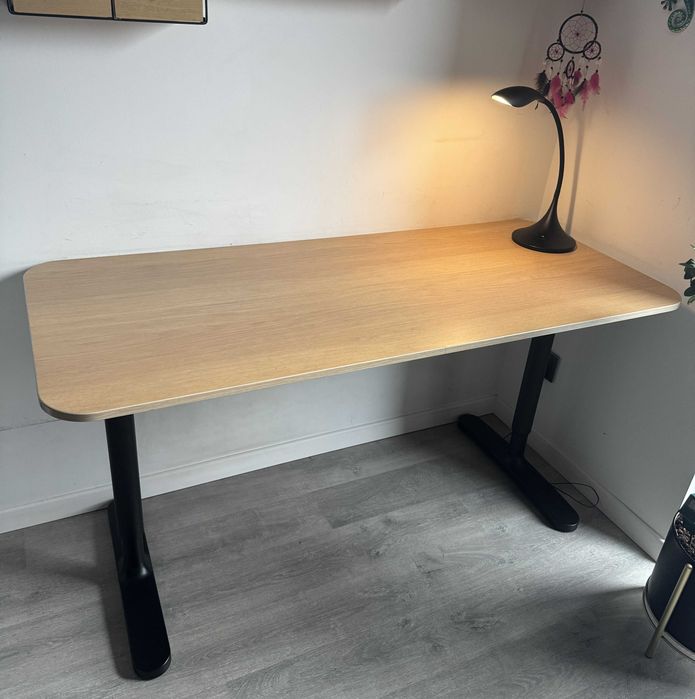 biurko IKEA Bekant 19240 rozmiar 140 x 60 cm