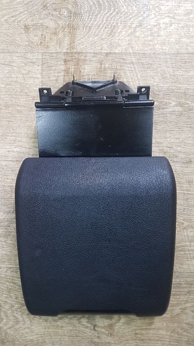 Podłokietnik przesuwny BMW E39