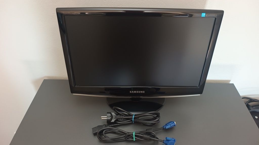 Monitor Samsung 17 cali SyncMaster 933