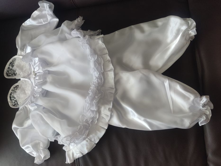 Ubranko do chrztu dla dziewczynki