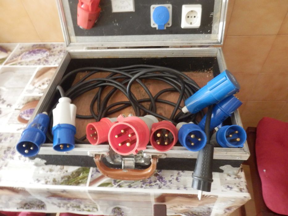 Vendo quadro eléctrico em  rack