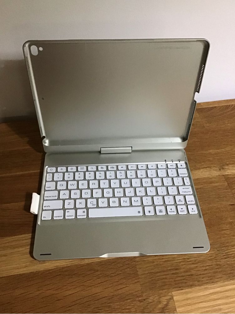 Capa com teclado para ipad 9.7 rotativa