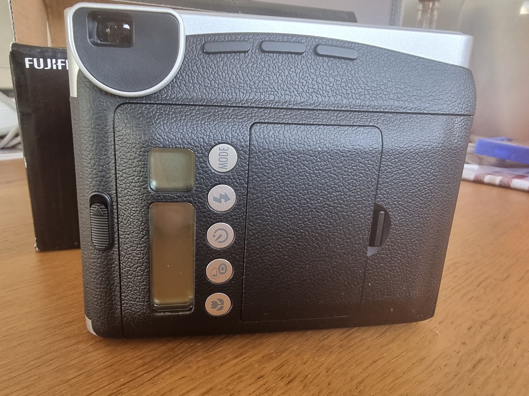 Fujifilm Instax mini 90 neo clássic