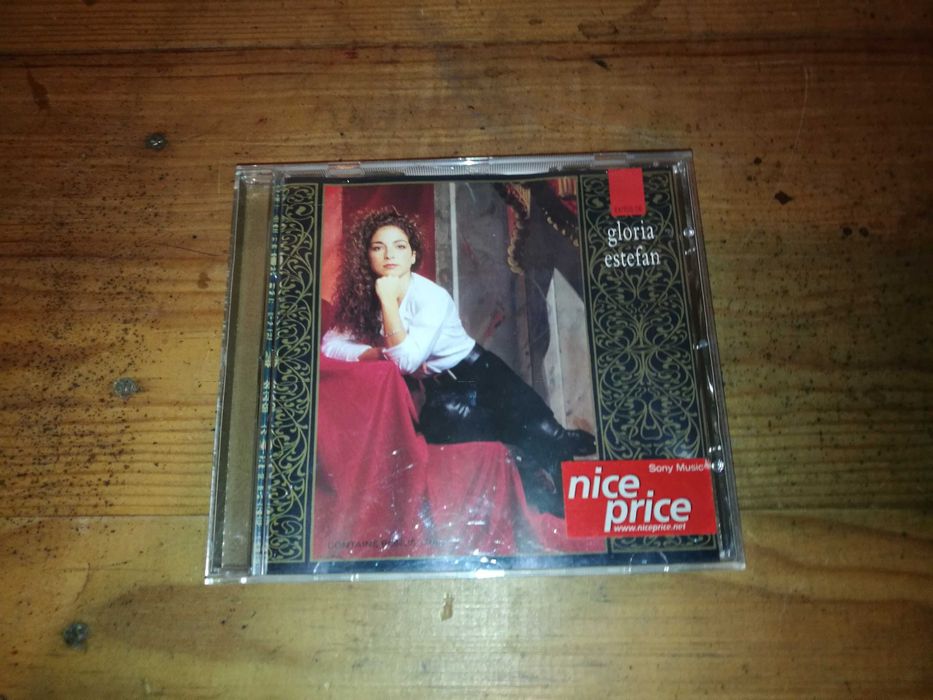 GLORIA ESTEFAN - Exitos De Gloria Estefan CD