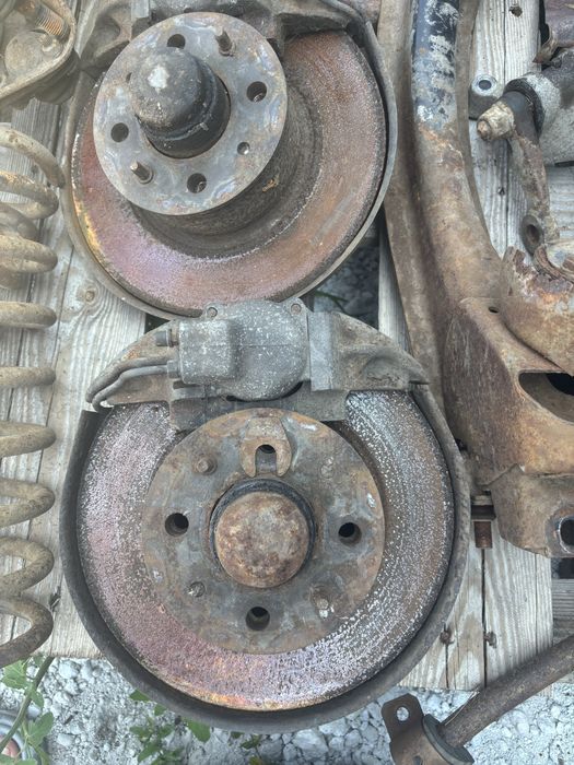 Продам ВАЗ 2104 ступицы