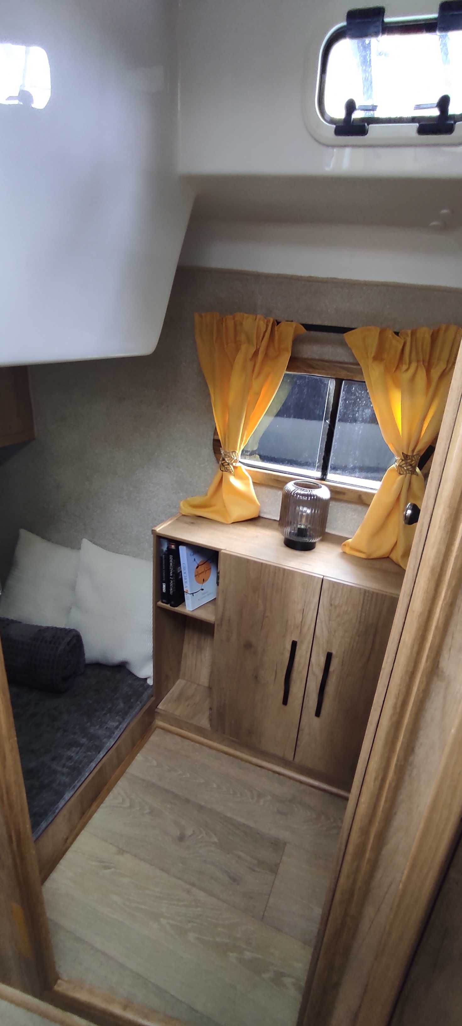 Czarter jachtu  Calipso 750, bez patentu, HauseBoat, Mazury Mazury