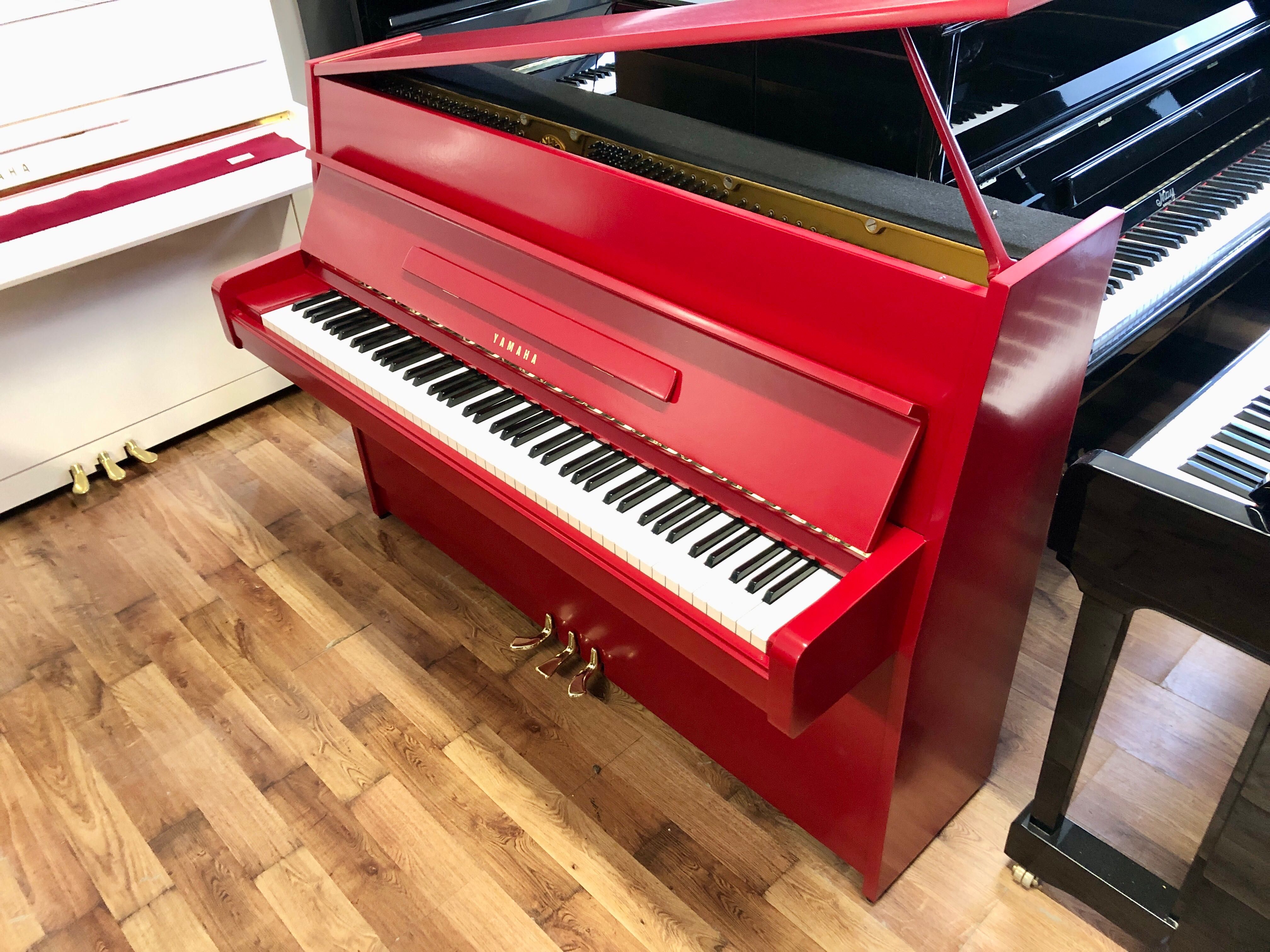 Pianino yamaha czerwone All Inclusive