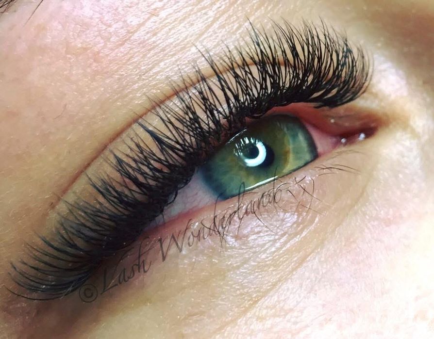 Stylizacja rzęs i brwi w niskiej cenie. Zabrze, Centrum