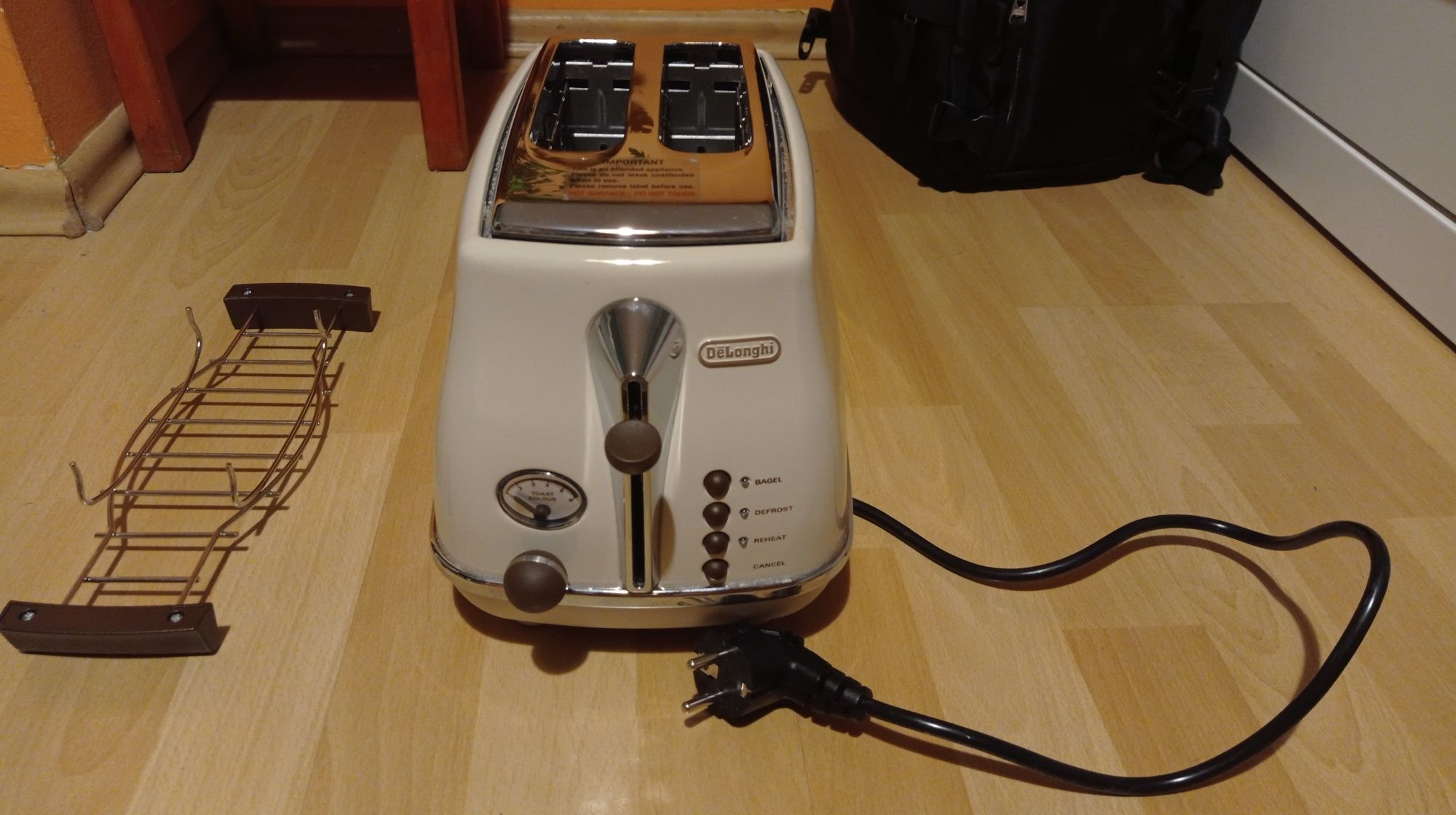 Toster DeLonghi stan idealny