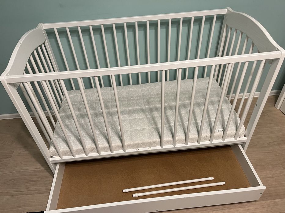 Łóżeczko dziecięce białe + materac 120x60