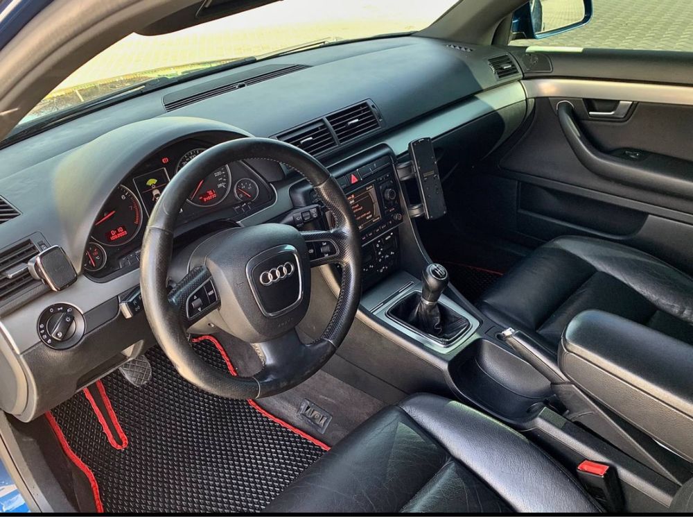 Audi A4 2004 року