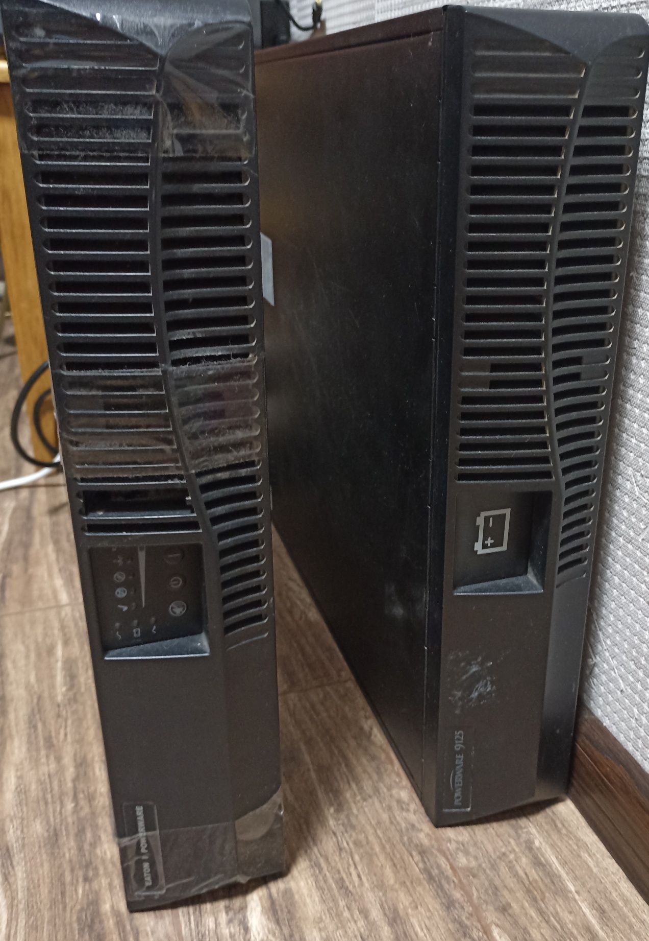 Продаю UPS Eaton 9125 1500VA + батарея