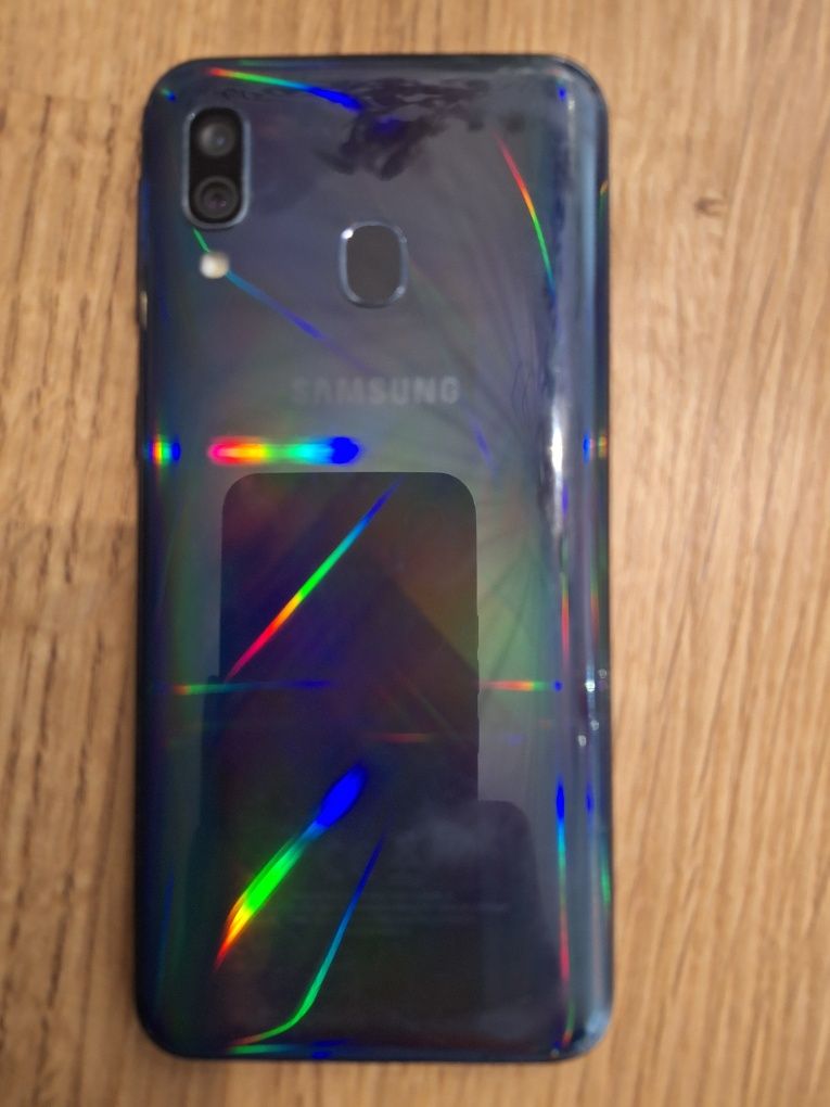 Samsung galaxy a40 64gb sprawny