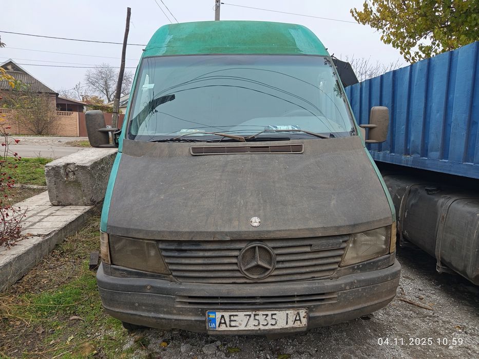 Mercedes-Benz Sprinter 208D