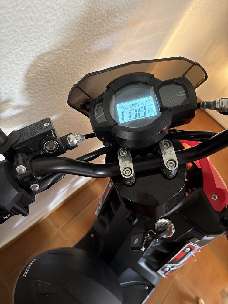 Bicicletra scooter elètrica