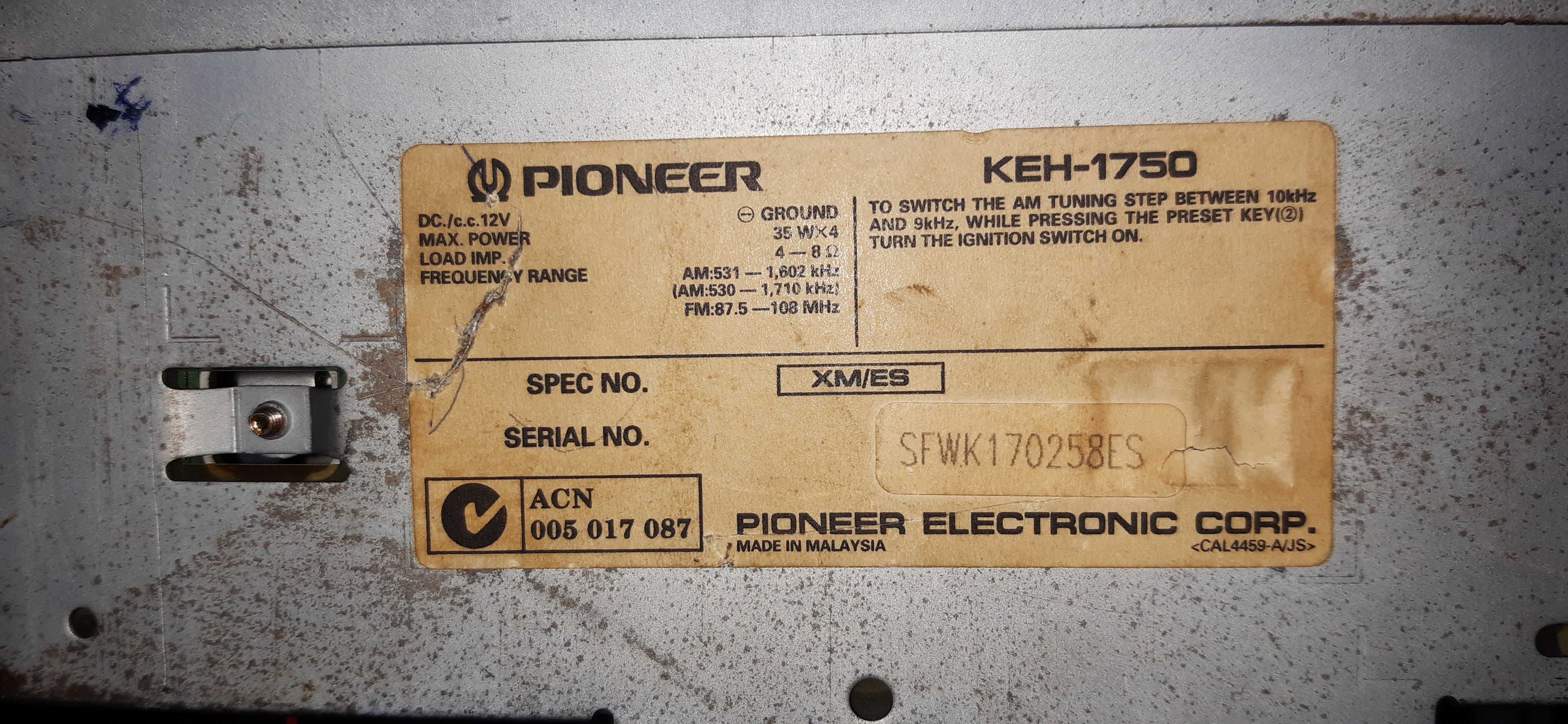 Pioneer KEH-1750 магнитола кассетная