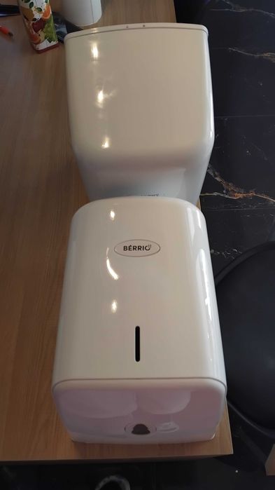 Dispensador de papel mecha