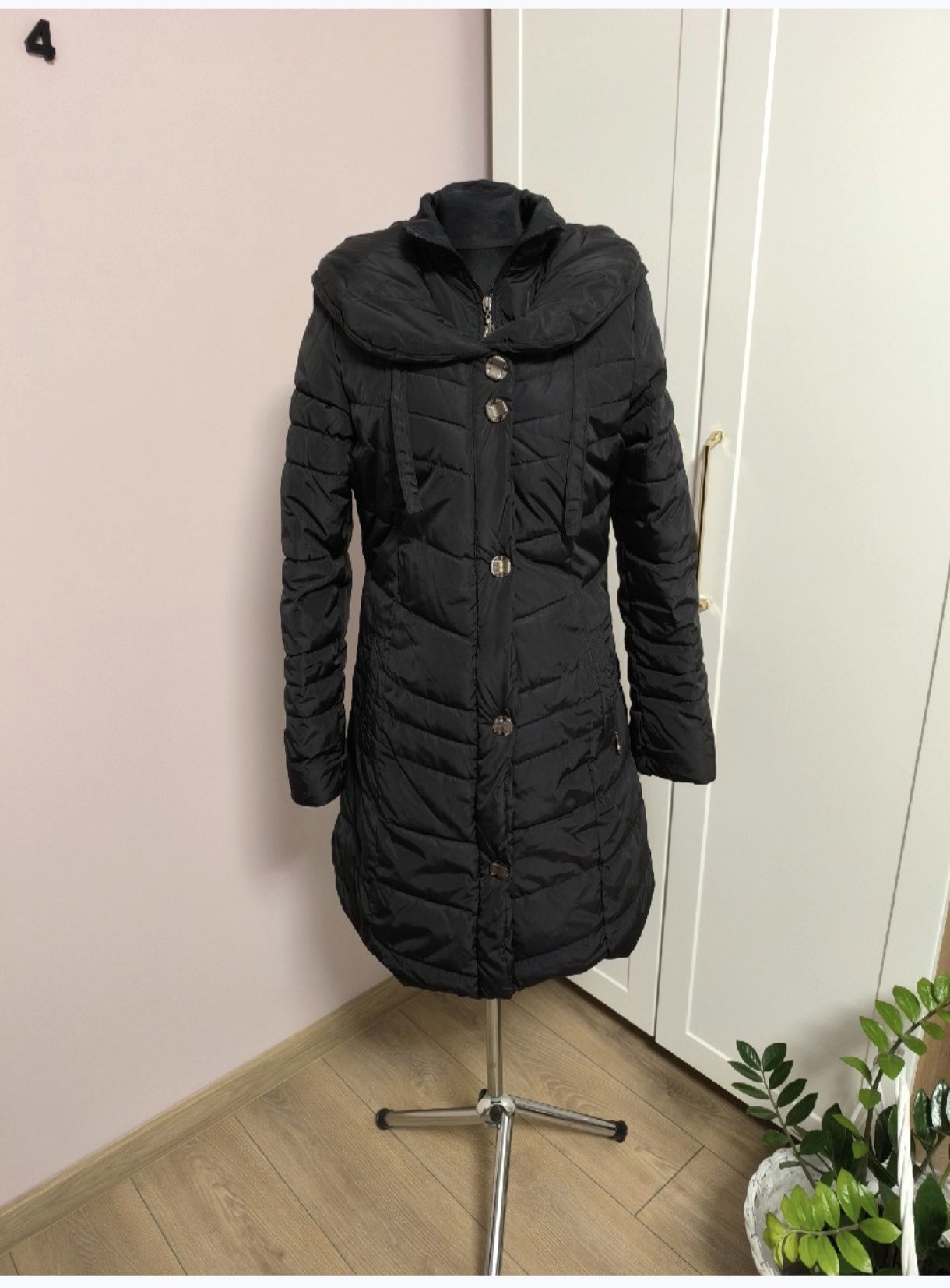 Czarna kurtka damska r. S 36 Hikis Fashion Athletics