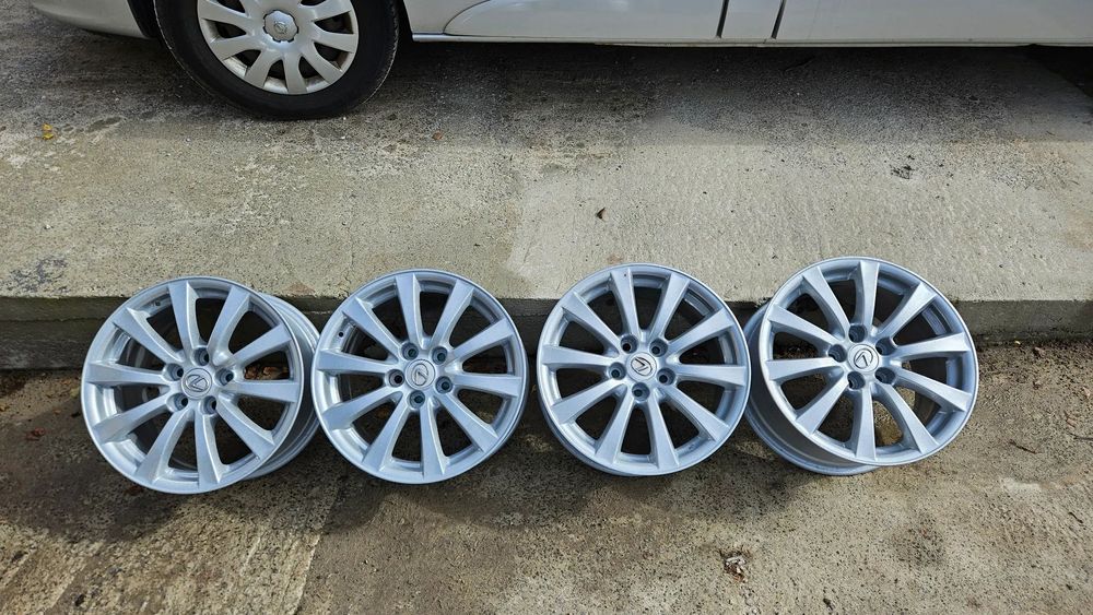 Alufelgi Felgi toyota Lexus  IS R17 5x114.3 Idealne