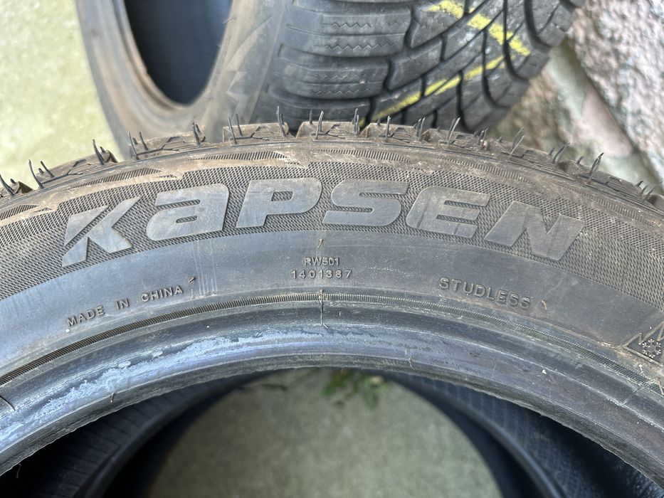 Зимова резина kapsen і bridgstone 225x50x17