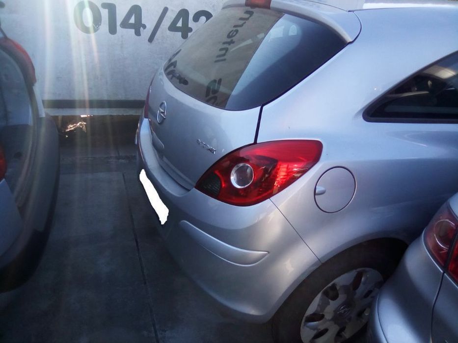 Traseira Opel corsa D 2010