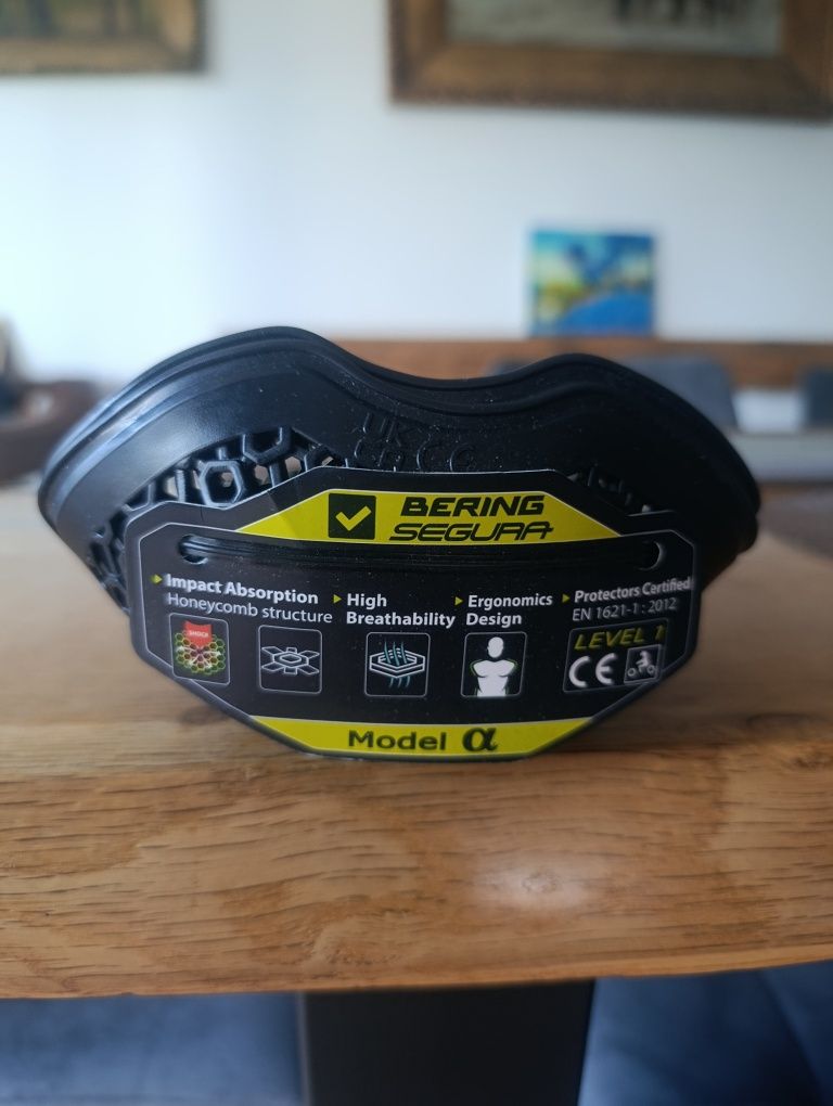 Ochraniacze motocyklowe Bering Seguaa Alpha typ A. Nowe z matką