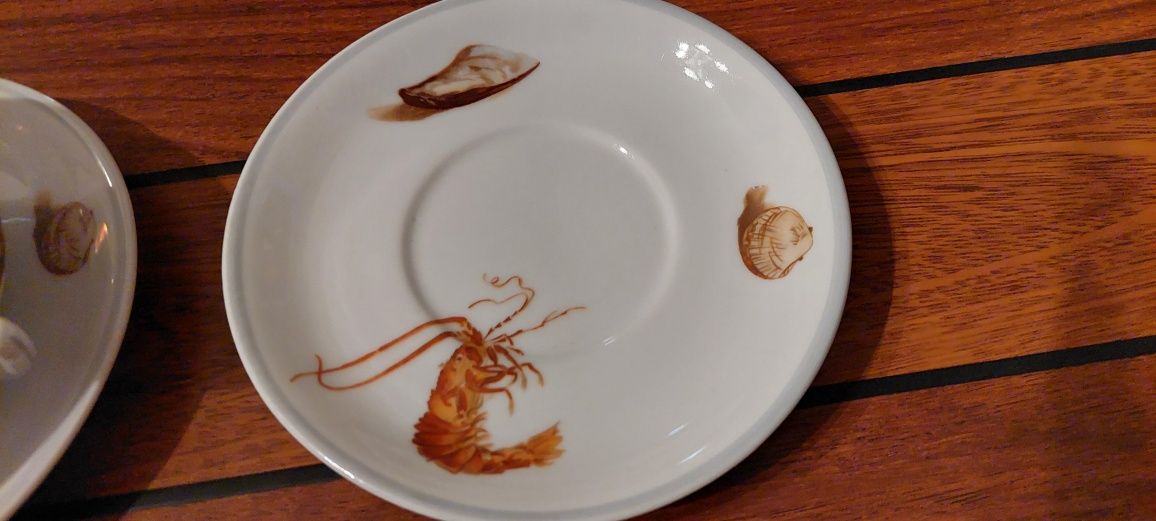 Duas taças de porcelana da vista alegre consommé