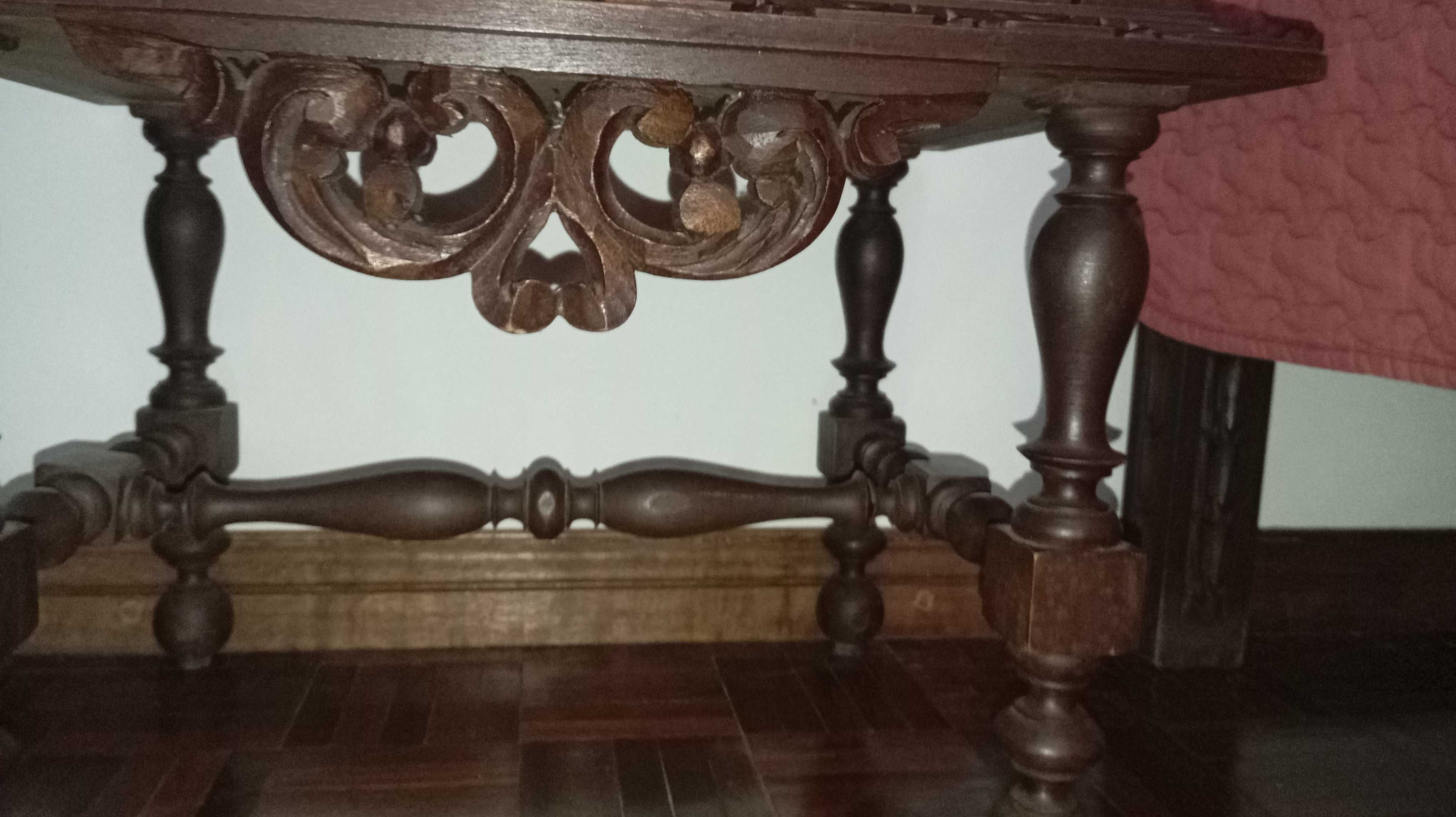 Conjunto de 2 mesas de cabeceira rústicas e 1 cómoda