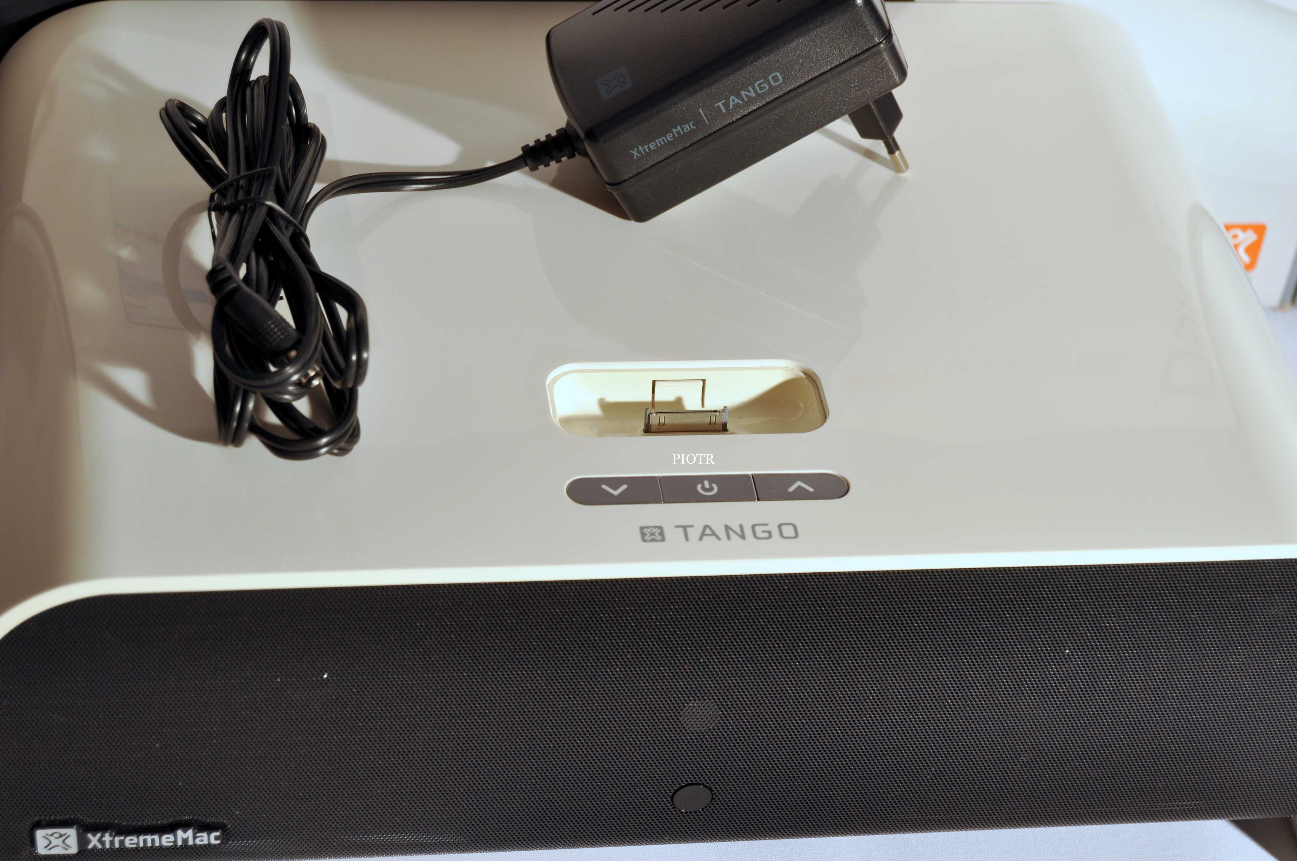 Wysokiej klasy system audio 2 .1 dla iPODA ale nie tylko !
