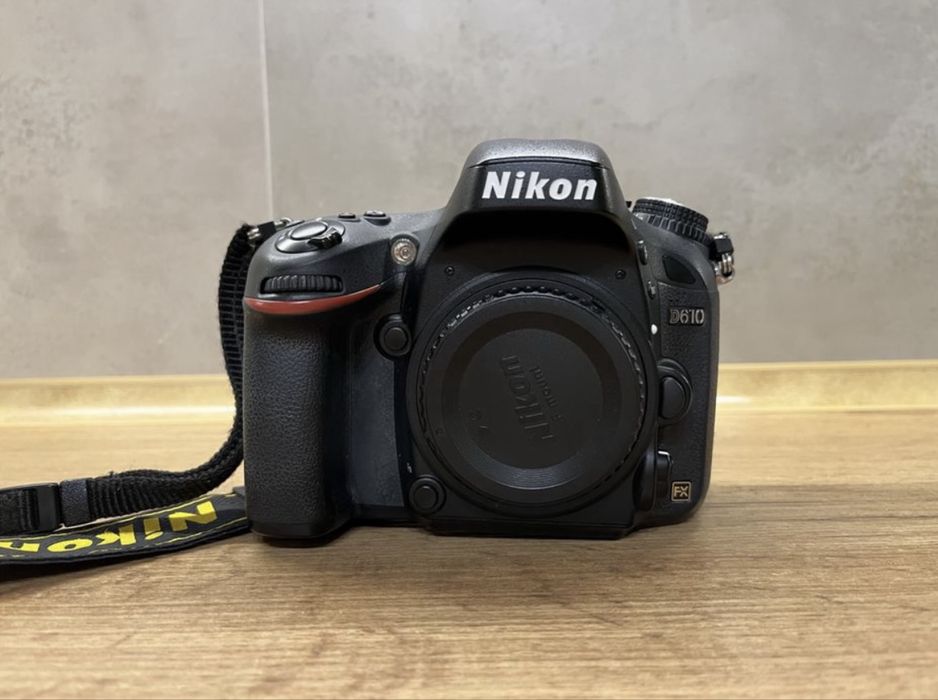 Нікон д610 в хорошому стані