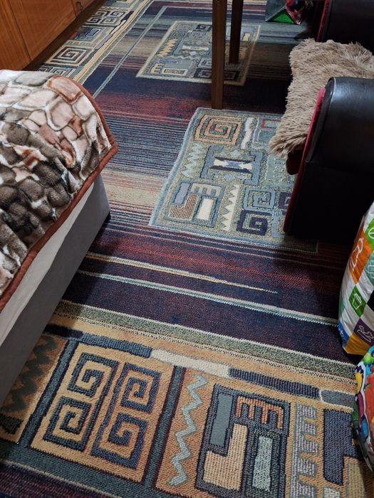 Dwa dywany do mieszkania