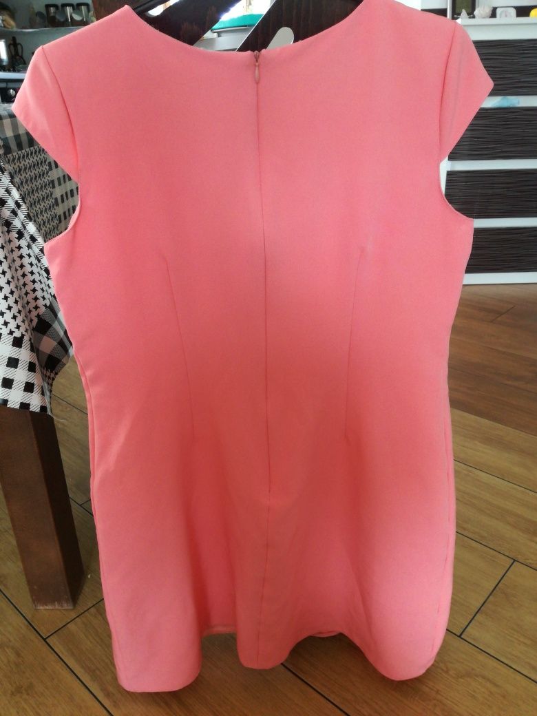 Sukienka łososiowa w kształcie litery A rozmiar 40 L