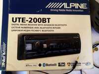 Radio samochodowe Alpine UTE- 200bt