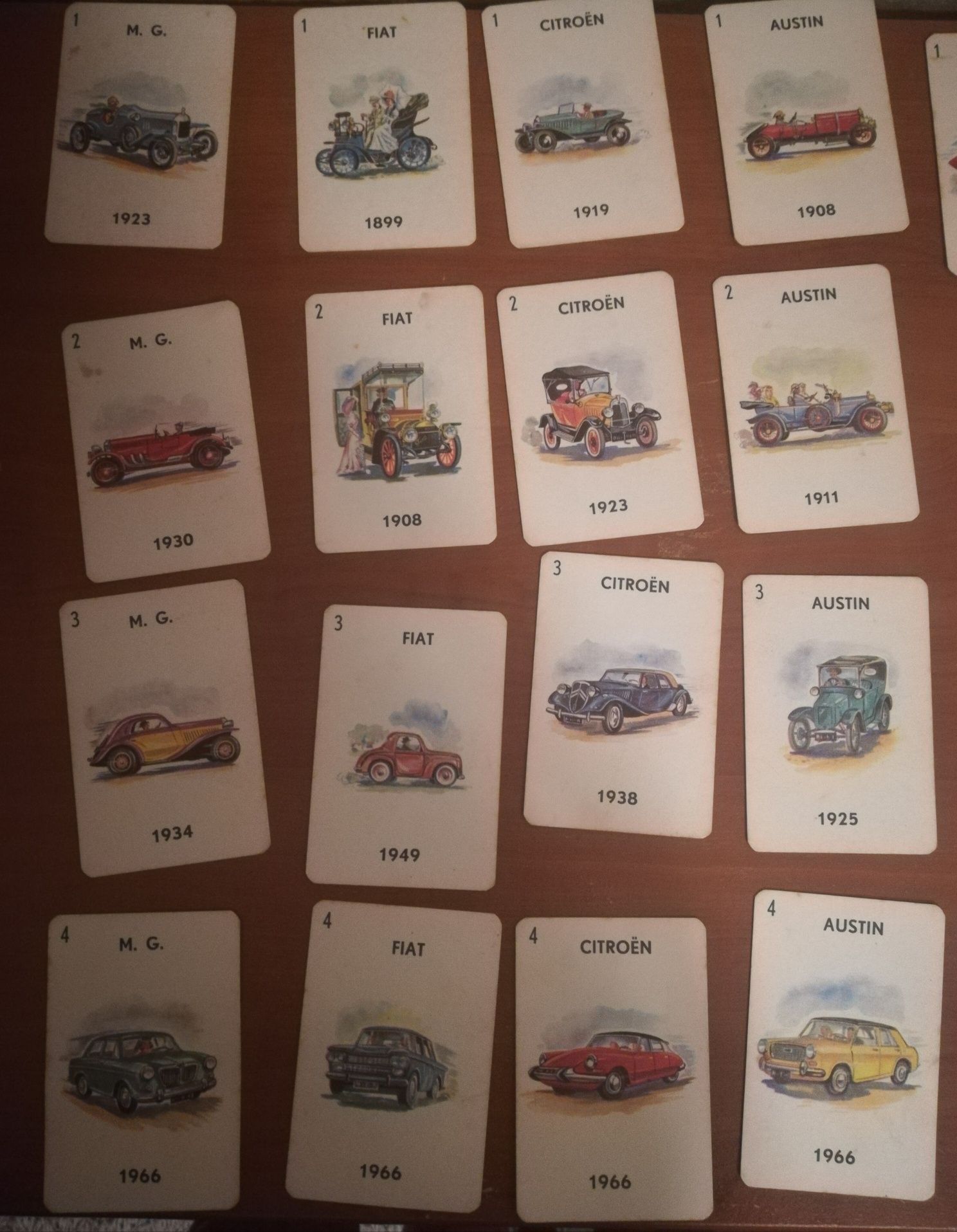 Jogo Vintage quartetos de automóveis Majora coleção