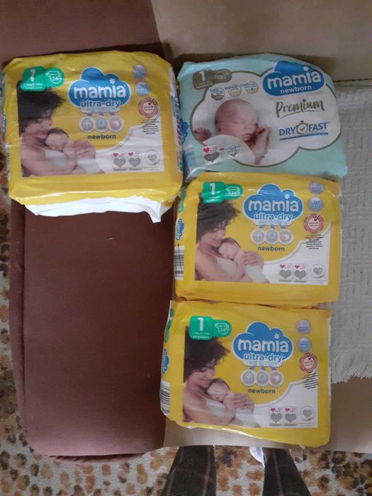 pieluszki pampers , mamia i nutmeg 1  3-6kg