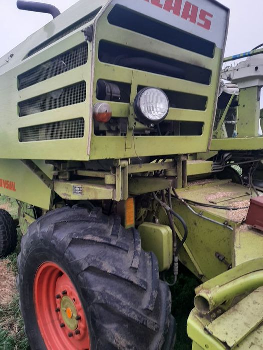 Комбайн Claas consul