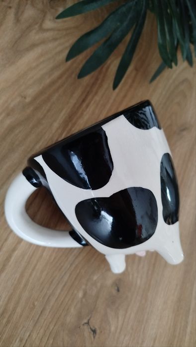 Kubek krowa kubek w krowie łaty