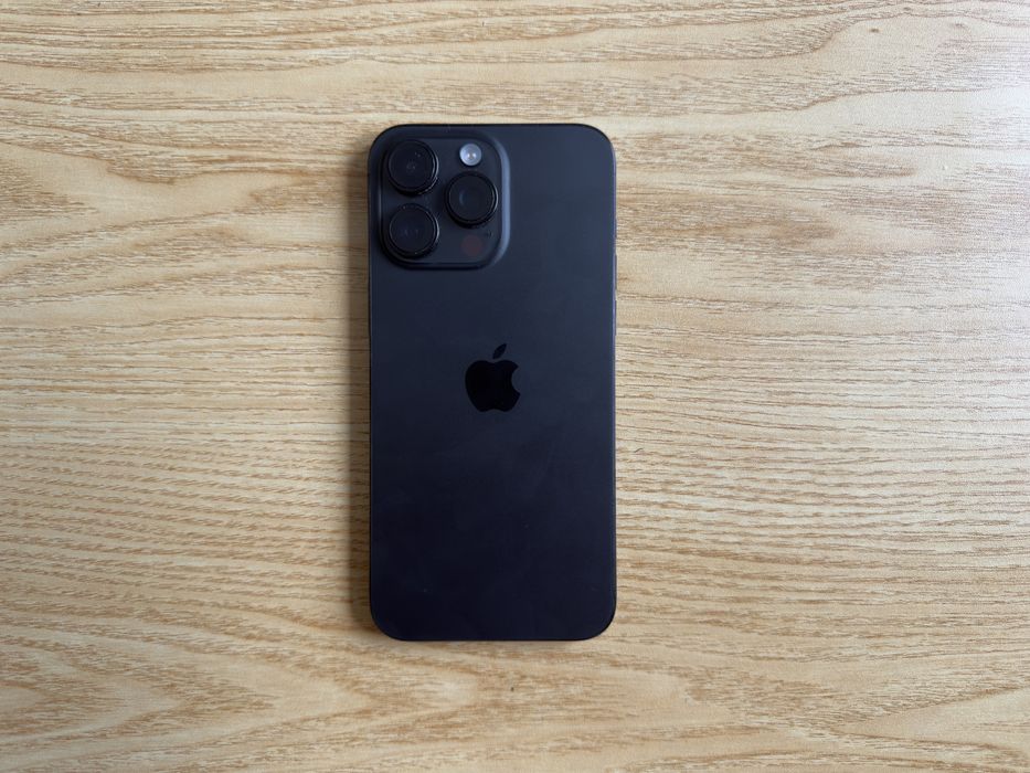 iPhone 15 Pro Max - Para peças