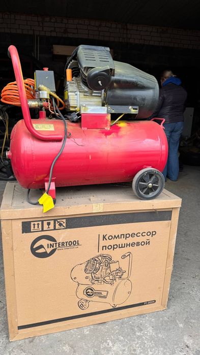 Продам компресора  Intertool  2.23 кВт, 50 л6