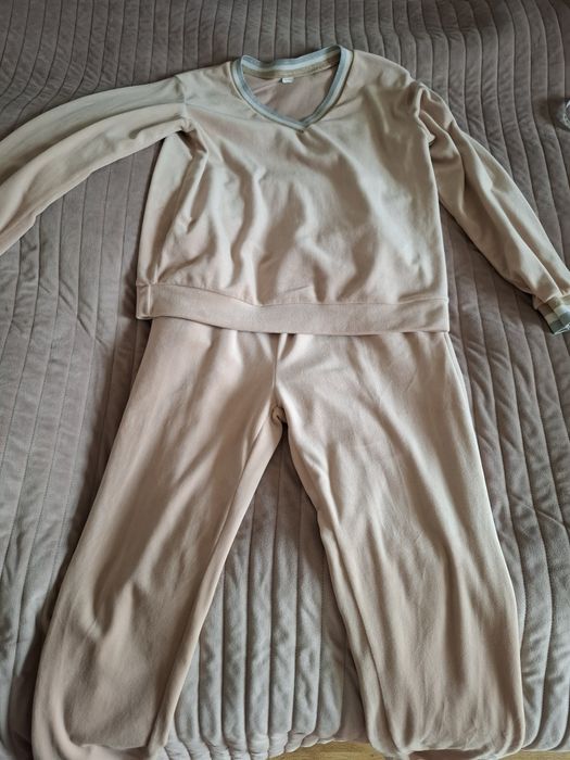 Dres welurowy beżowy M