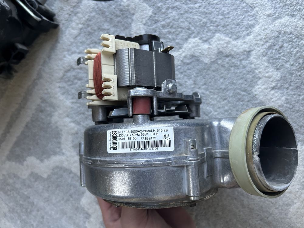 Wentylator Vaillant 54 W, RLN108/0034 A5-3030LH-558aiw piec gazowy
