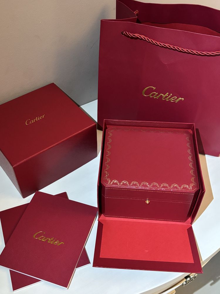 Годинник Cartier baignoire
