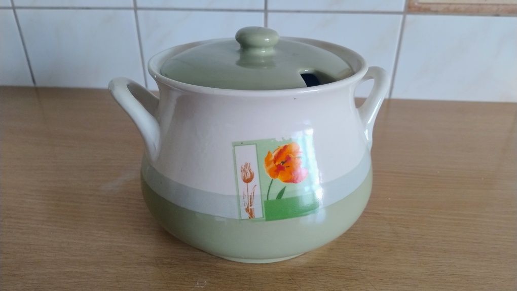 Waza z pokrywką, nowa 2.2 l