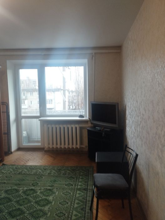 Сдам однокомнатную квартиру Космонавтов/ Генерала Петрова!