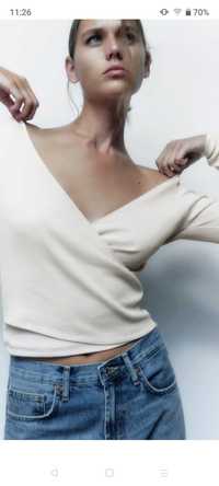 Prążkowany top kopertowy Zara bluzka koszulka